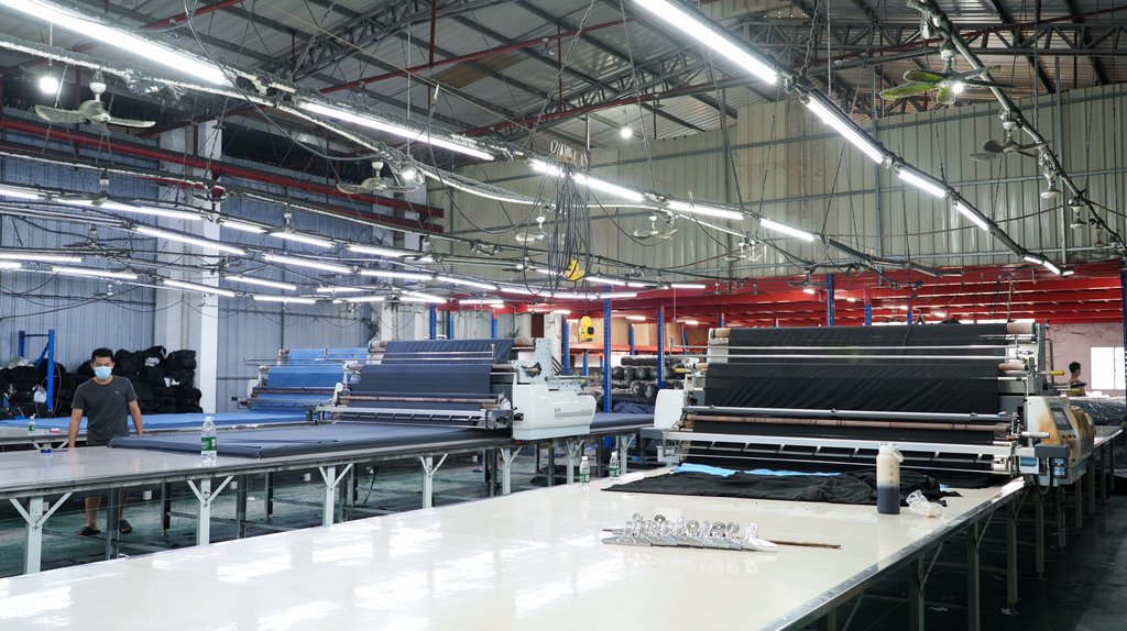Men's Casual Wear Manufacturer